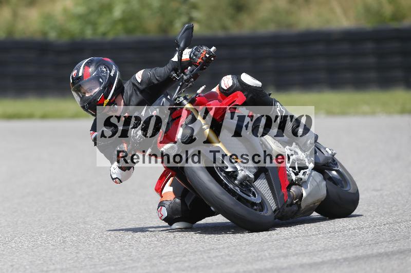/27 12.06.2025 Ducati Schweiz Trackday Warmup  ADR/gelb-jeaune/ohne